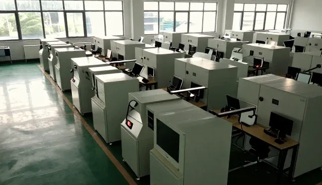如何选择适合定制化运维方案的技术开发？